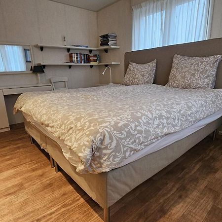Chalet Buutengeweun, Met Luxe Jacuzzi En Tonsauna Sint Annaland Kültér fotó