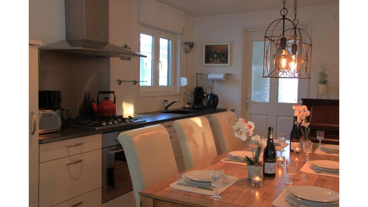 Chalet Buutengeweun, Met Luxe Jacuzzi En Tonsauna Sint Annaland Kültér fotó