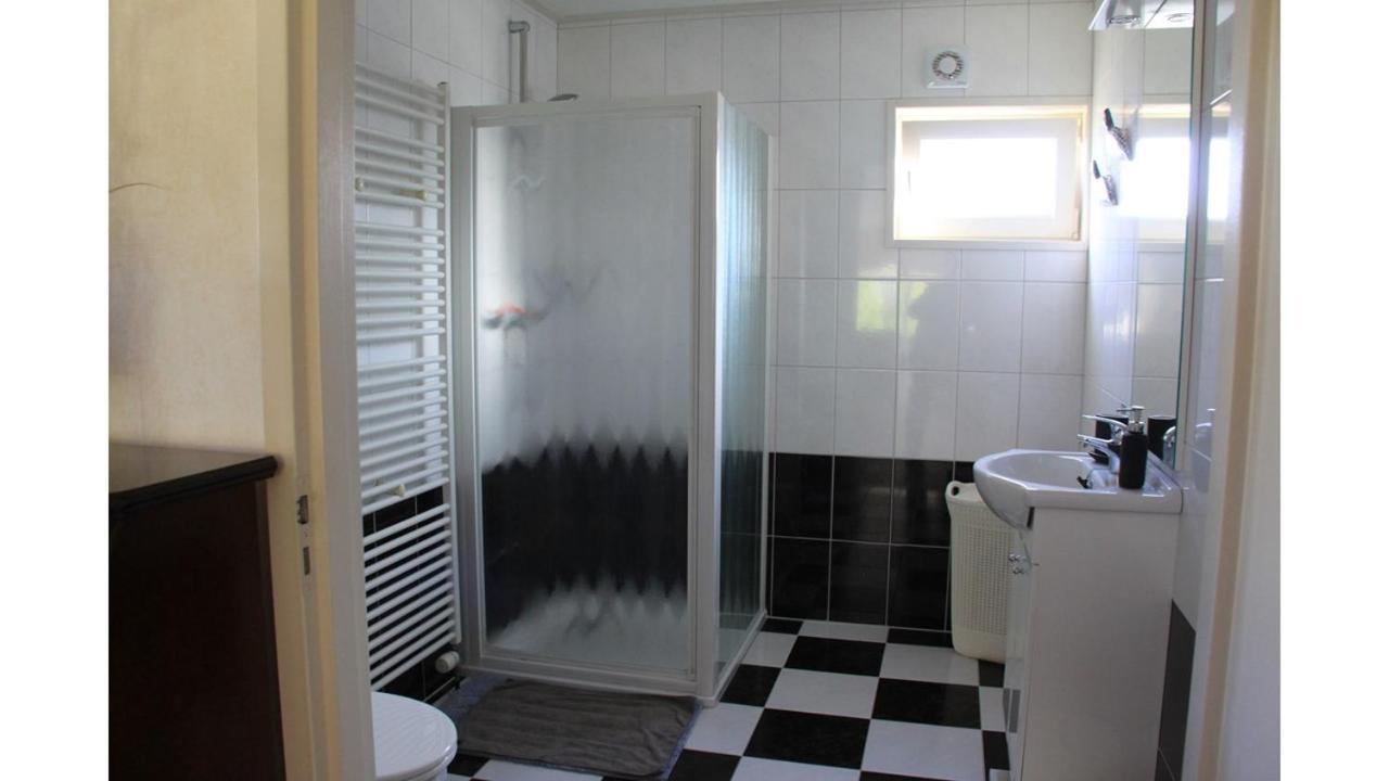 Chalet Buutengeweun, Met Luxe Jacuzzi En Tonsauna Sint Annaland Kültér fotó